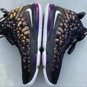 Nike LeBron 17 Lakers Black & Purple (youth) Basketball Sneakers